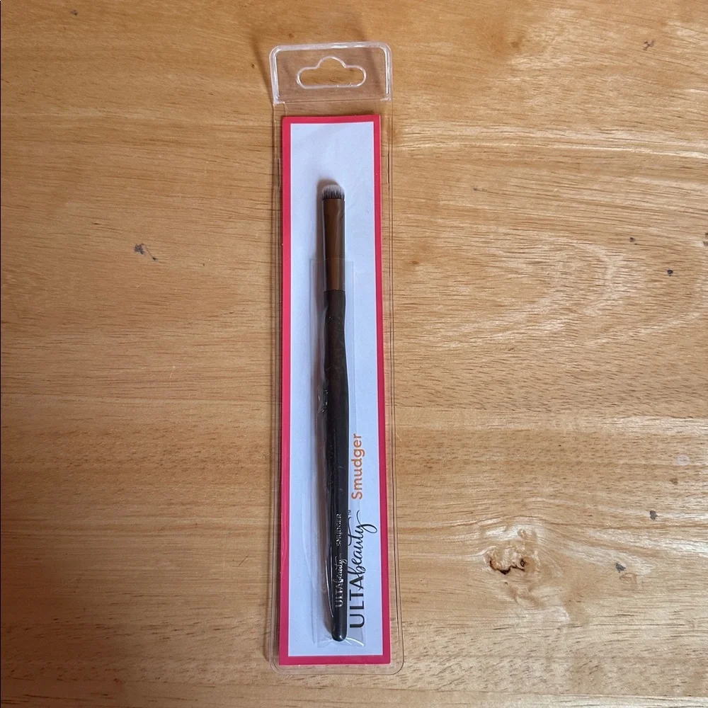Ulta Beauty Smudger Brush